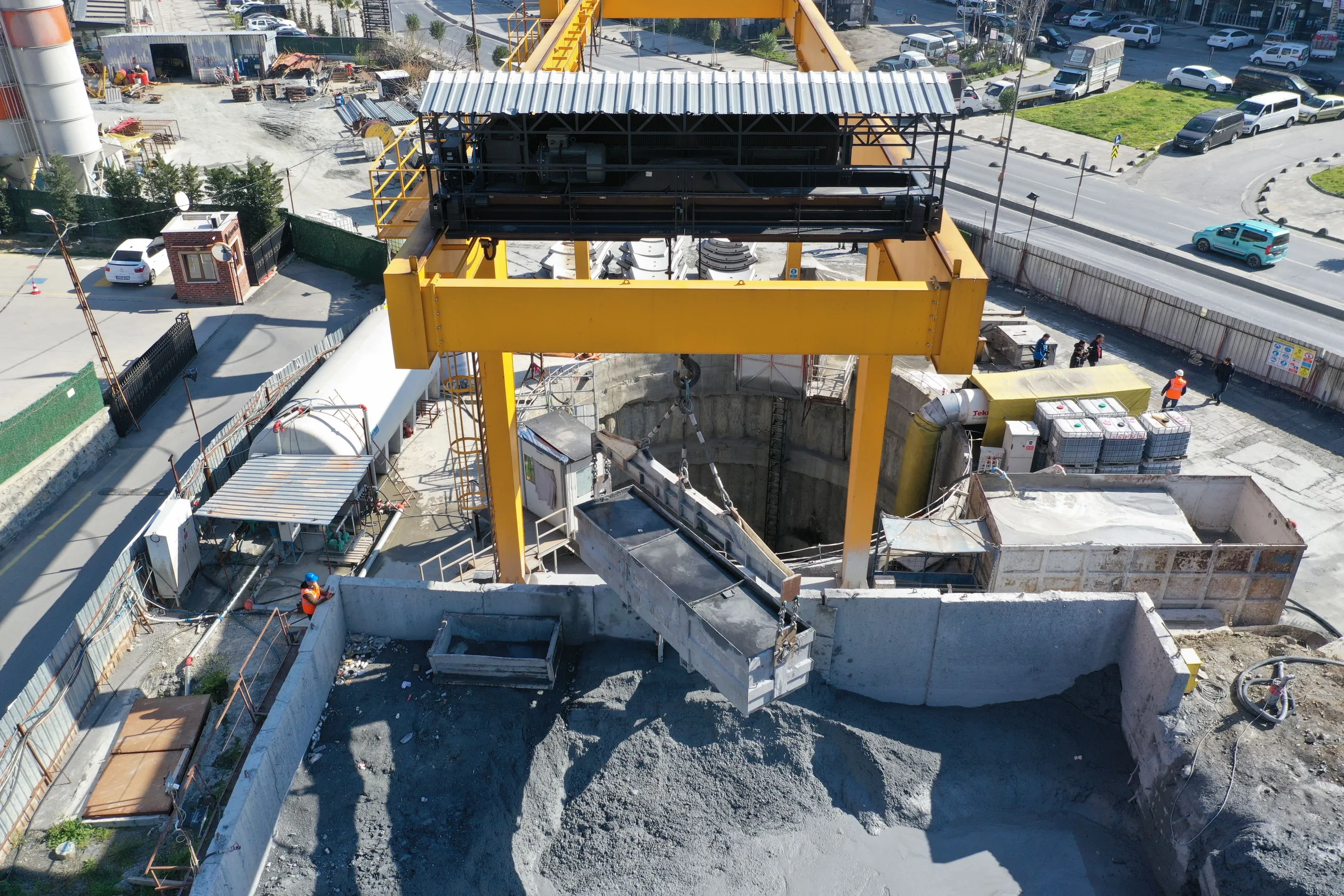 Construction operating context